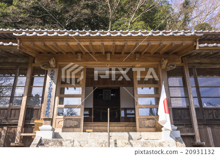 Wenjin sen-ji of the Kunisaka-jima 20931132