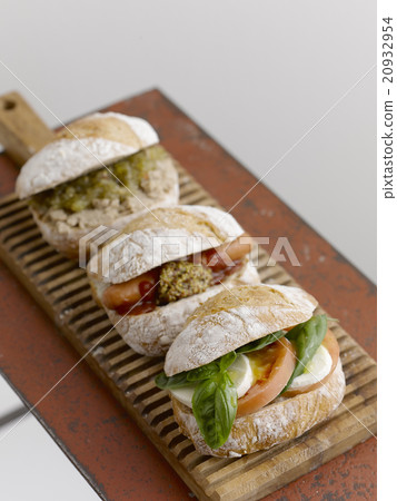 Ryusute'iku Ryusute'iku 20932954