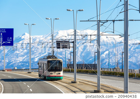 Tateyama mountain range and tram Tateyama mountain range and tram 20940438