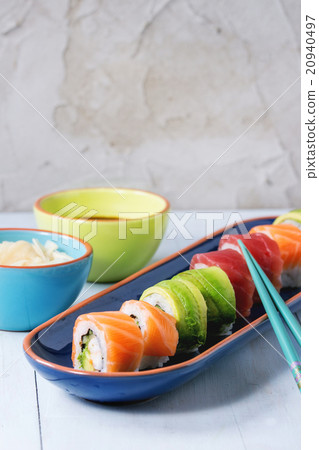 Sushi rolls set 20940497