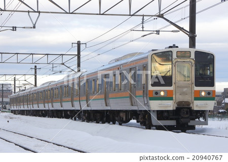Snowy two-cap line 211 series (5-car formation) 20940767