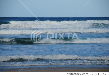日本海上升的海 20941147