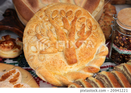 Delicious homemade Christmas bread 20941221