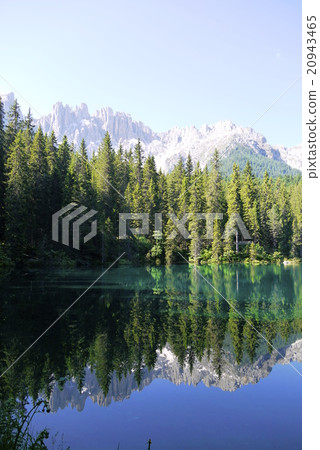 Carezza al lago carezza al lago car lore a karersee Carezza al lago carezza al lago car lore a karersee 20943465