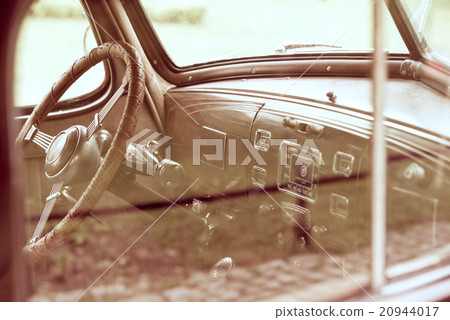 Close-up of details of vintage American Cars 20944017