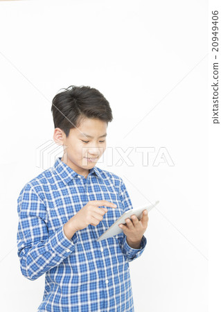 學習男孩的男孩學習在片劑初中學生兒童片劑數字式課本 20949406