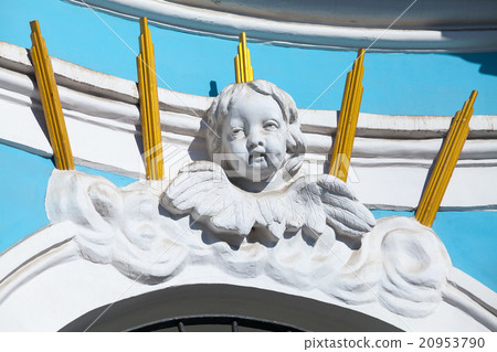 Decoration of Russian Orthodox cathedral facade 20953790