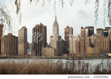Empire State Building viewed from Long Island City 20956960