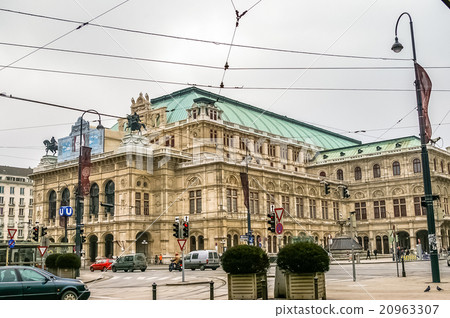 View on Vienna State Opera View on Vienna State Opera 20963307