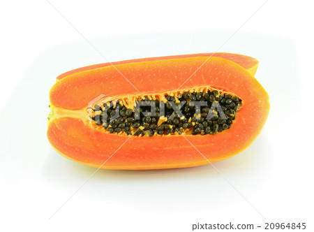 Fresh and ripe papaya isolated on white background 20964845
