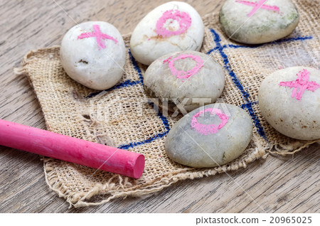 Stone Tic-tac-toe game 20965025