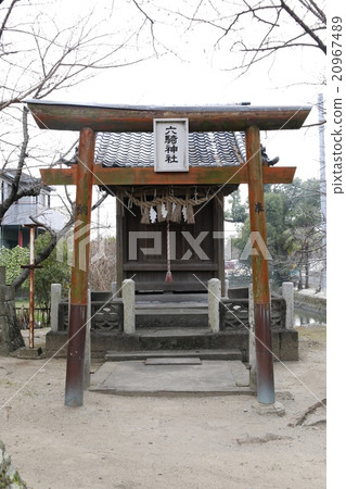 Rokugiki Shrine 20967489