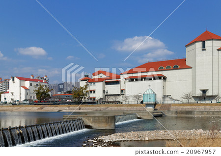 Takarazuka Grand Theater and Tourism Dam 20967957