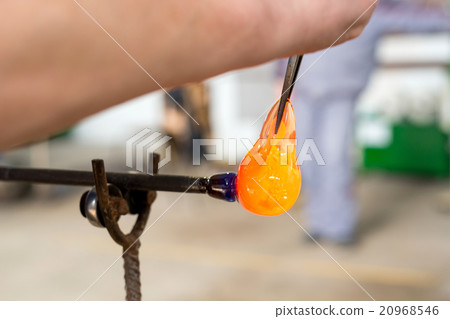 Handmade figures of melted glass 20968546