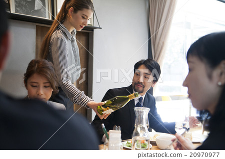 Male and female to eat dinner Male and female to eat dinner 20970977