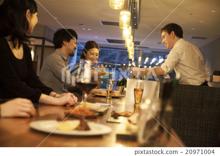 A couple to have at a counter A couple to have at a counter 20971004