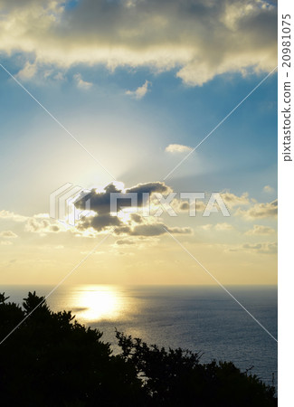 Sunset at Keri's Lighthouse, Zakynthos, Greece 20981075