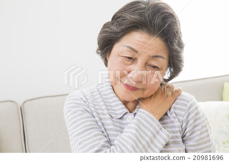 Senior women in pajamas 20981696
