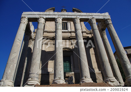 Ruins of Italian Roman Forum Antoninus Pius and Temple of Faustina 20981924