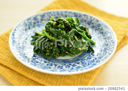 Sesame with spinach 20982541