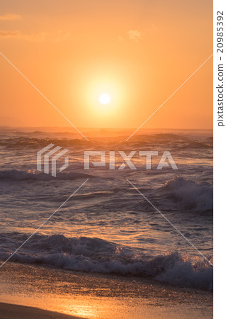 [Hawaii] Evening view of Oahu / Sunset Beach 20985392