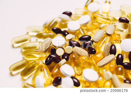 Gelatinous capsules with oil omega3 Gelatinous capsules with oil omega3 20986176