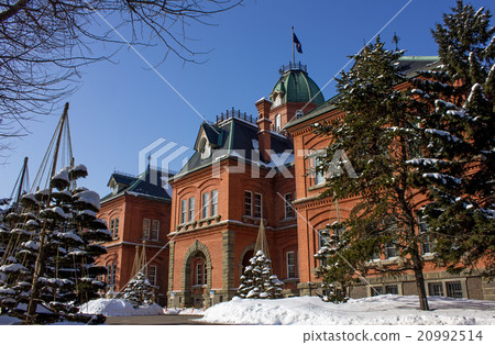 Old main building of Hokkaido agency, red brick, snow scene Old main building of Hokkaido agency, red brick, snow scene 20992514