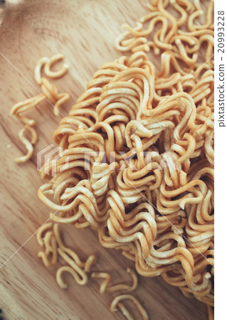 Dry instant noodle - noodles of fast preparation Dry instant noodle - noodles of fast preparation 20993228