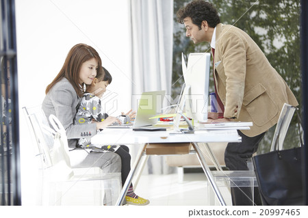 Work at a child's office 20997465