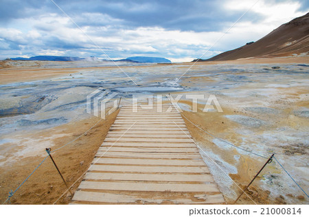 Fumarole evacuating,geothermal,Hverir,Lake Myvatn 21000814