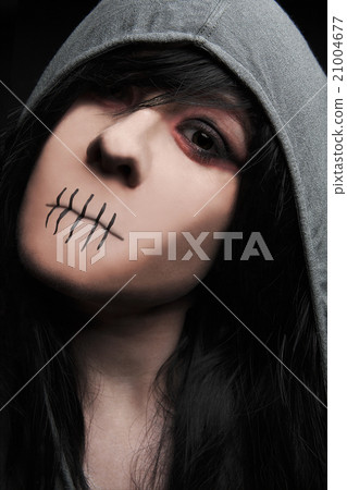 Zombie without mouth 21004677