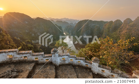 Sunset in the mountains Sunset in the mountains 21007445