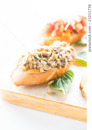 Bruschetta Bruschetta 21011736