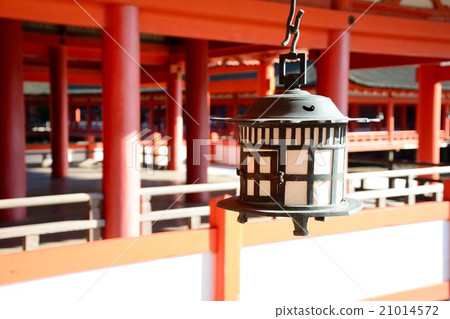 嚴島神社和釣魚燈籠的壁櫥 21014572