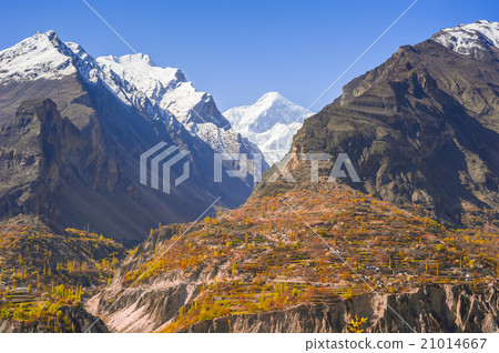 beautiful Landscape of Hunza Valley in Autumn 21014667