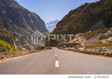 Karakorum Highway in Pakistan Karakorum Highway in Pakistan 21014825