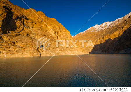 Attabad Lake in Northern Pakistan. 21015001