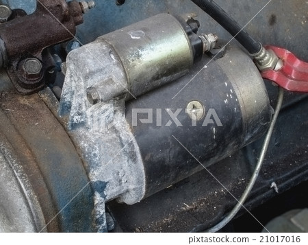 Old engine starter Old engine starter 21017016