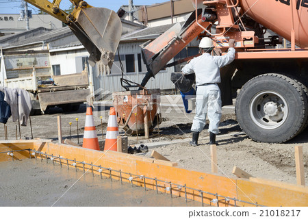 Concrete placing 21018217