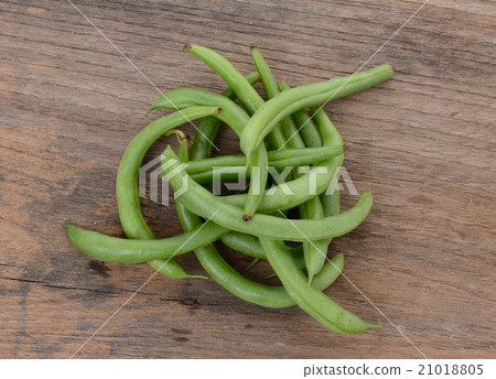 green beans on wood texture green beans on wood texture 21018805