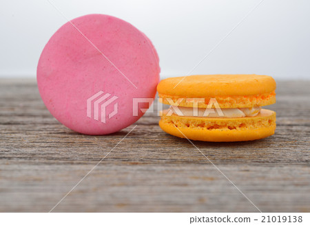 close up of colorful macarons  21019138