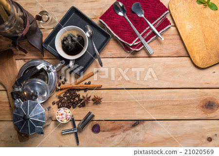 coffee cup on wood table coffee cup on wood table 21020569
