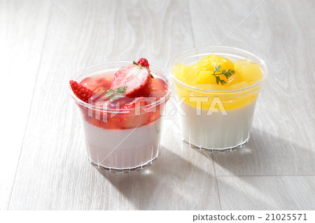 sweets sweets 21025571