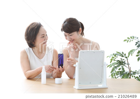 Parent and child two-generation beauty image 21026489