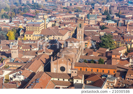 View of the old town of Bologna 21030586