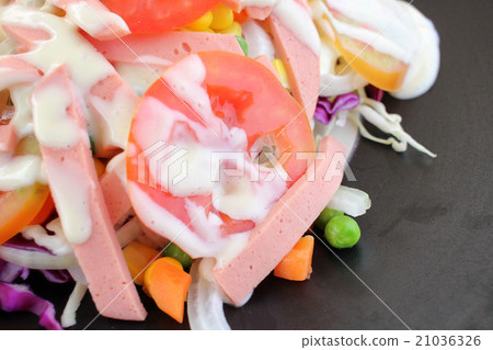 Fresh salad with ham Fresh salad with ham 21036326