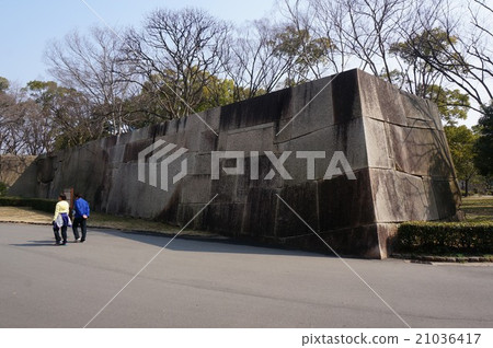 Inside Osaka Castle Park: megalith of Kyobashi mouth Masumi 21036417