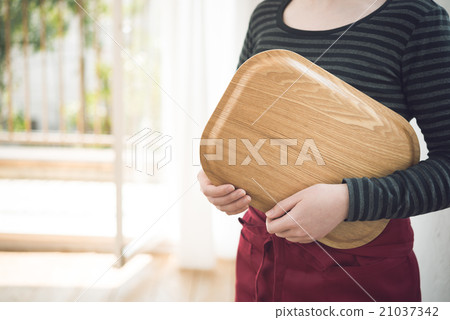 カフェ店員 21037342