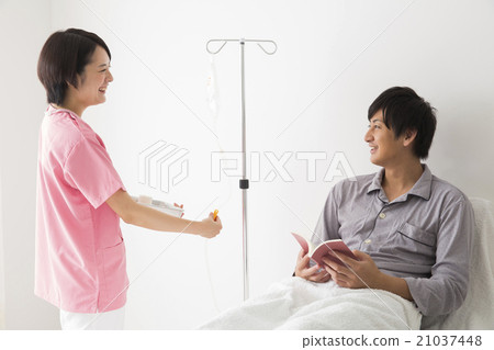 A man in hospital 21037448