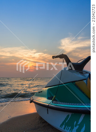 Jet ski on beach Jet ski on beach 21042723